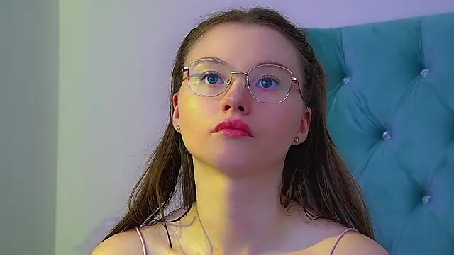 KeiraAsti's Webcam Show