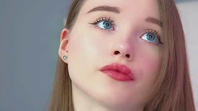 KeiraAsti's Live XXX Chat
