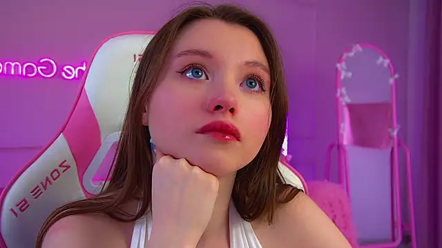 KeiraAsti Webcam Show