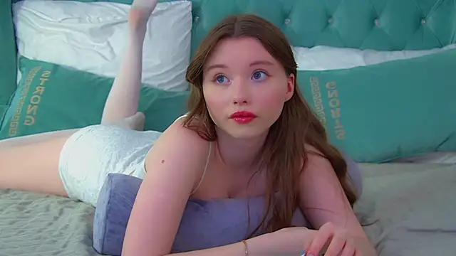 Онлайн чат XXX KeiraAsti