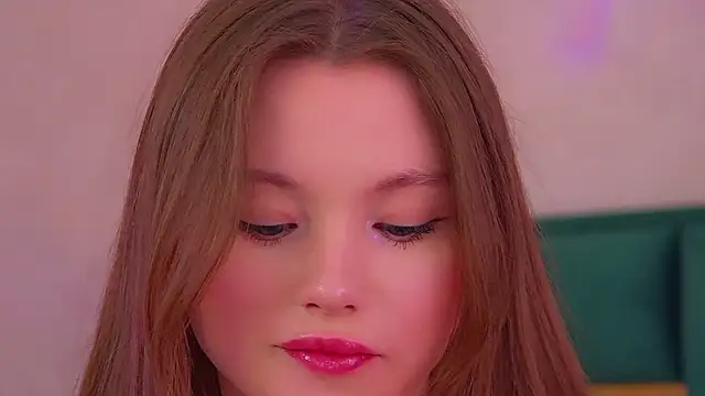 KeiraAstiのライブXXXチャット