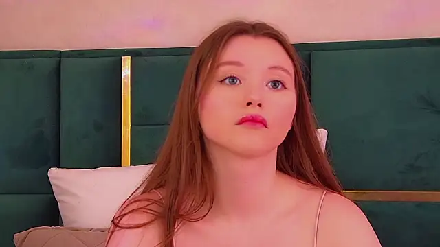 KeiraAsti's Webcam Show