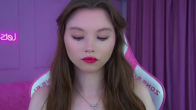 Chat +18 de KeiraAsti ao vivo