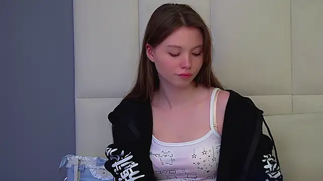 Czat XXX na żywo – KeiraAsti