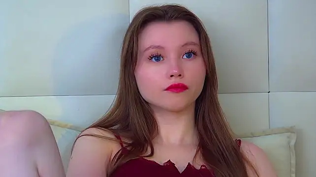 KeiraAsti's Live XXX Chat
