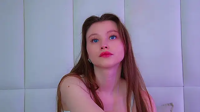 Show Webcam de KeiraAsti