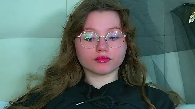 KeiraAsti Adlı Modelin Web Kamerası Şovu