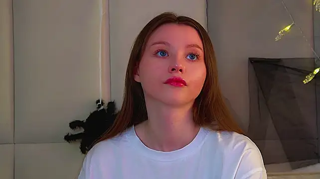 Webkamerová show KeiraAsti