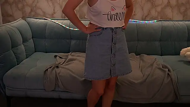 LiviaShy live XXX chat