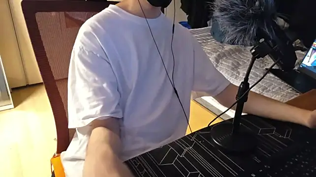 016giy 网络视讯表演