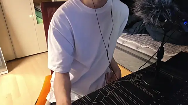 016giyn Webbikameraesitys