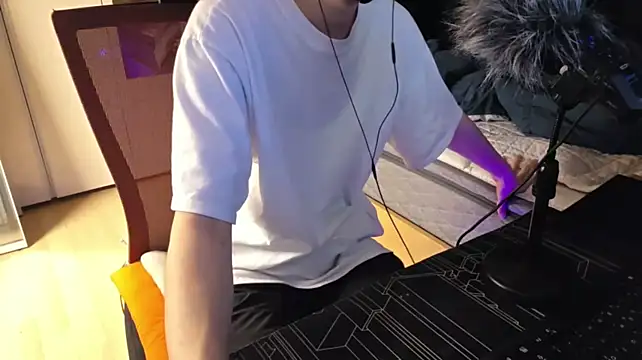 הופעת וובקאם של 016giy