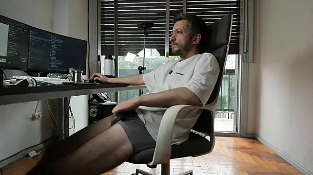 Show modela DiositoHerus na web-kameri