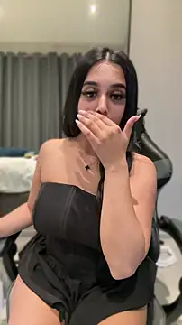 LilMisIndianx's Webcam Show
