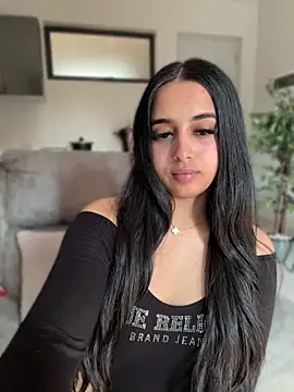LilMisIndianx's Webcam Show