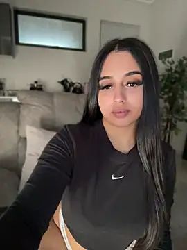 LilMisIndianx's Webcam Show