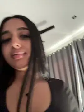 LilMisIndianx's Webcam Show
