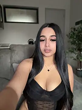 LilMisIndianx Webcam Show