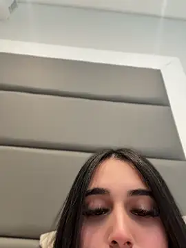 LilMisIndianx's Webcam Show