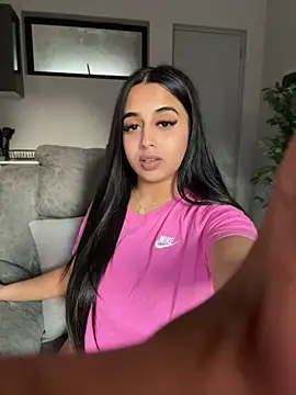 Czat XXX na żywo – LilMisIndianx