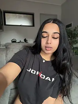 LilMisIndianx Webcam-Show