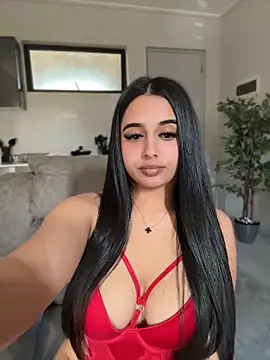 แชท XXX สดของ LilMisIndianx