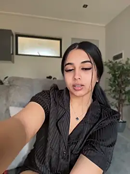 LilMisIndianx's Live XXX Chat