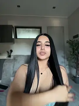 LilMisIndianx 在線直播表演