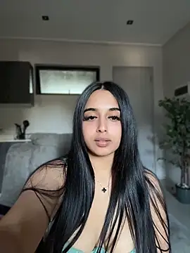 LilMisIndianx's Webcam Show