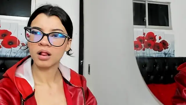 pinky_f00xn Live XXX chat