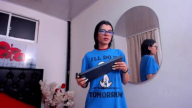 pinky_f00xn Live XXX chat