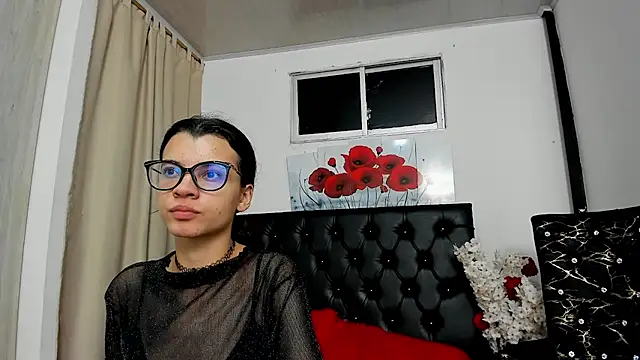 pinky_f00x – Live XXX-chat