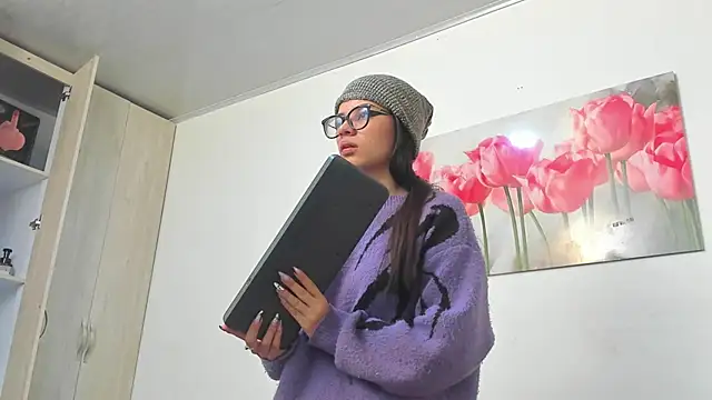pinky_f00xn Live XXX chat