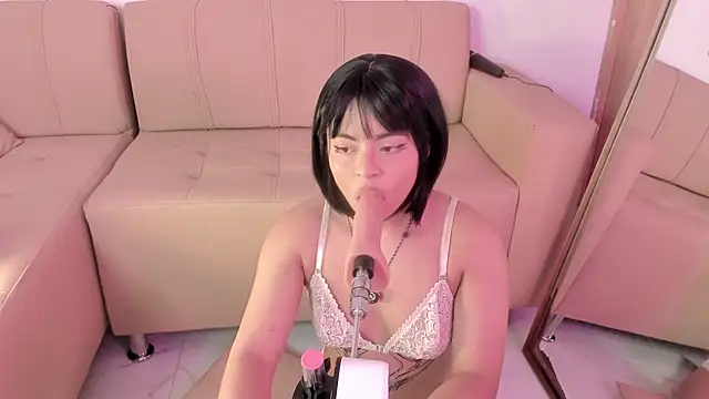 valy_shyness élő XXX-chatje