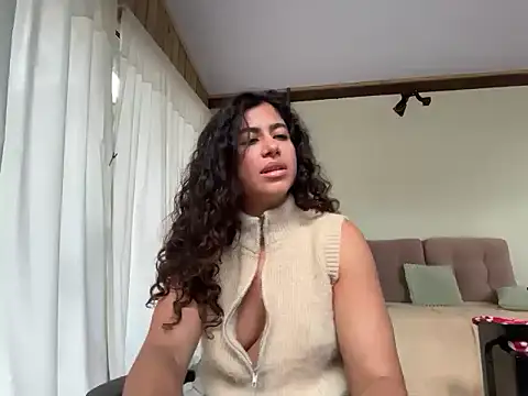 deusaludovica's Live Chat Room