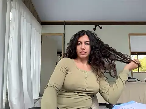 deusaludovica Adlı Modelin Canlı XXX Sohbeti
