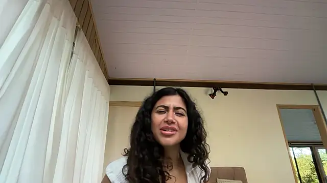 XXX chat uživo modela deusaludovica