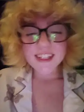 mcjbgfhgjhiiilllufjyf Show in webcam