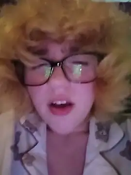 عرض كام mcjbgfhgjhiiilllufjyf