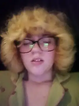 mcjbgfhgjhiiilllufjyf's Webcam Show