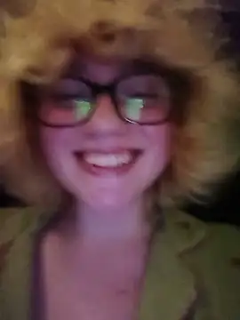 mcjbgfhgjhiiilllufjyf Show in webcam