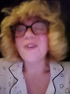 mcjbgfhgjhiiilllufjyf's Webcam Show