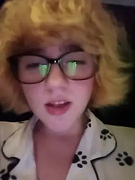mcjbgfhgjhiiilllufjyf Show in webcam