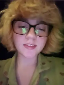 mcjbgfhgjhiiilllufjyf's Webcam Show
