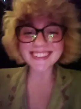 mcjbgfhgjhiiilllufjyf's Webcam Show