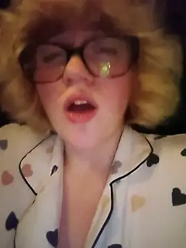 mcjbgfhgjhiiilllufjyf webcam show