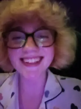 mcjbgfhgjhiiilllufjyf's Webcam Show