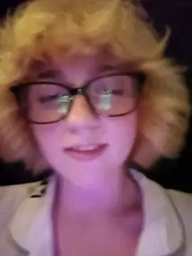 mcjbgfhgjhiiilllufjyf's Webcam Show