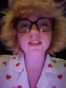 mcjbgfhgjhiiilllufjyf Show in webcam