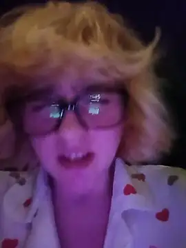 mcjbgfhgjhiiilllufjyf's Webcam Show